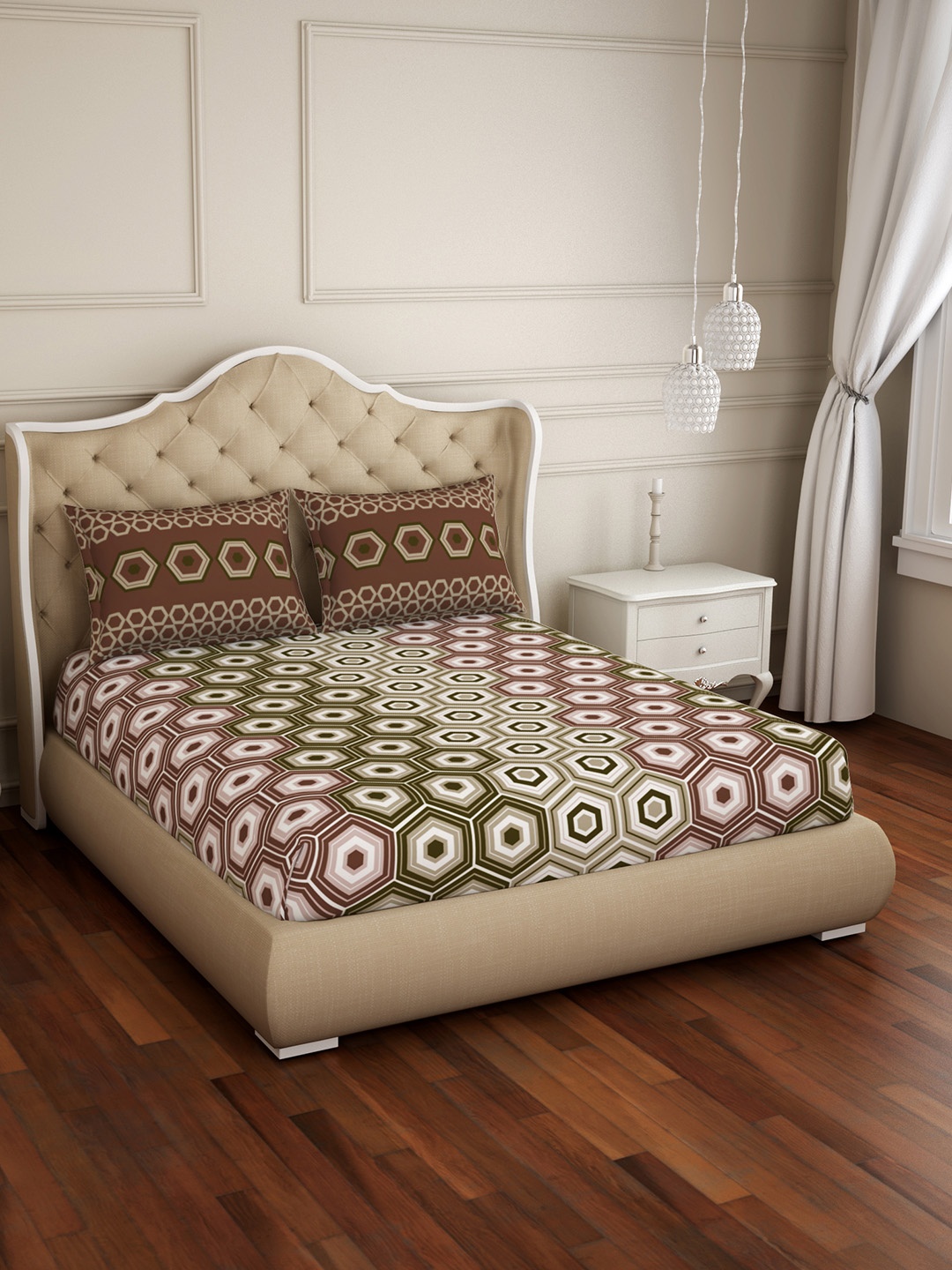 

SPACES Brown & White Geometric 144 TC Cotton 1 Queen Bedsheet with 2 Pillow Covers