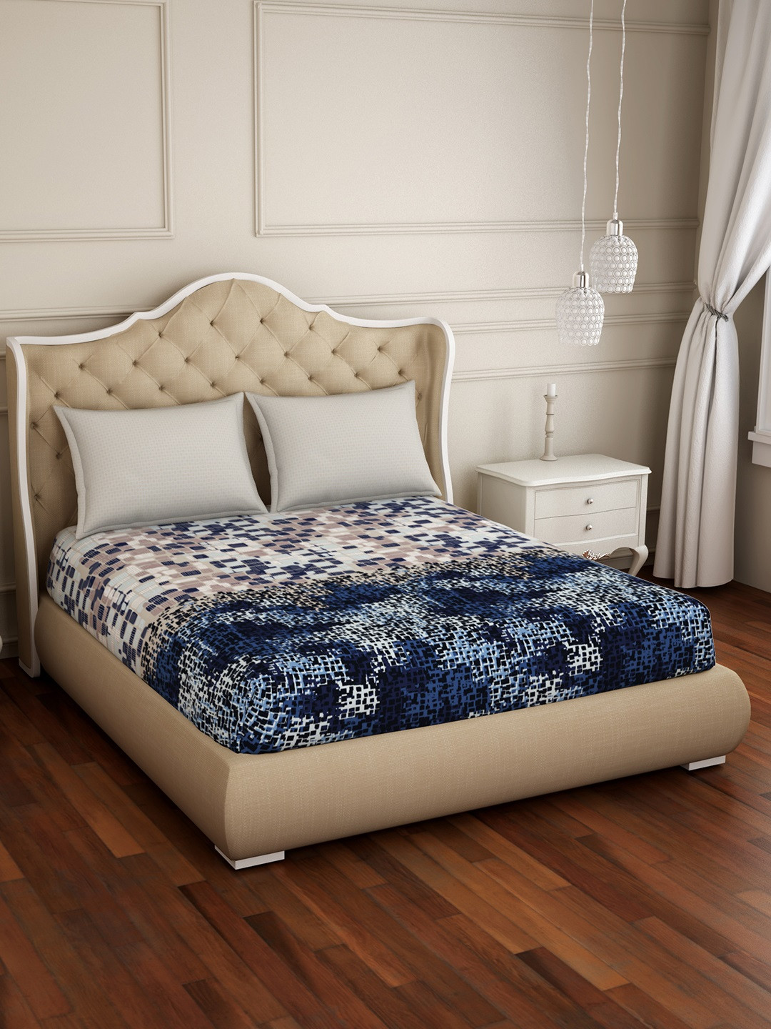 

SPACES Blue & White Geometric 210 TC Cotton 1 Queen Bedsheet with 2 Pillow Covers