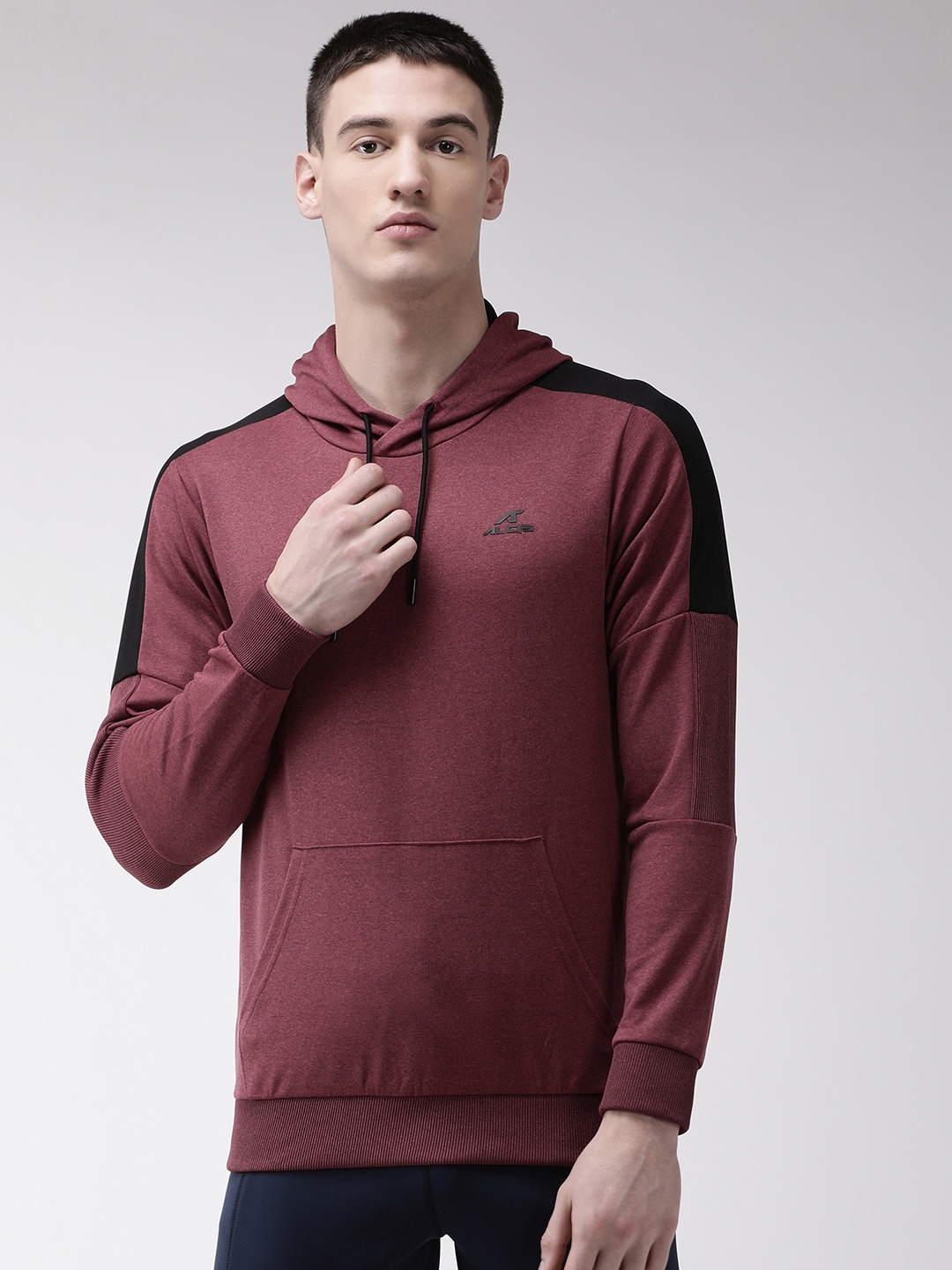 

Alcis Men Maroon Solid Hooded Sweatshirt