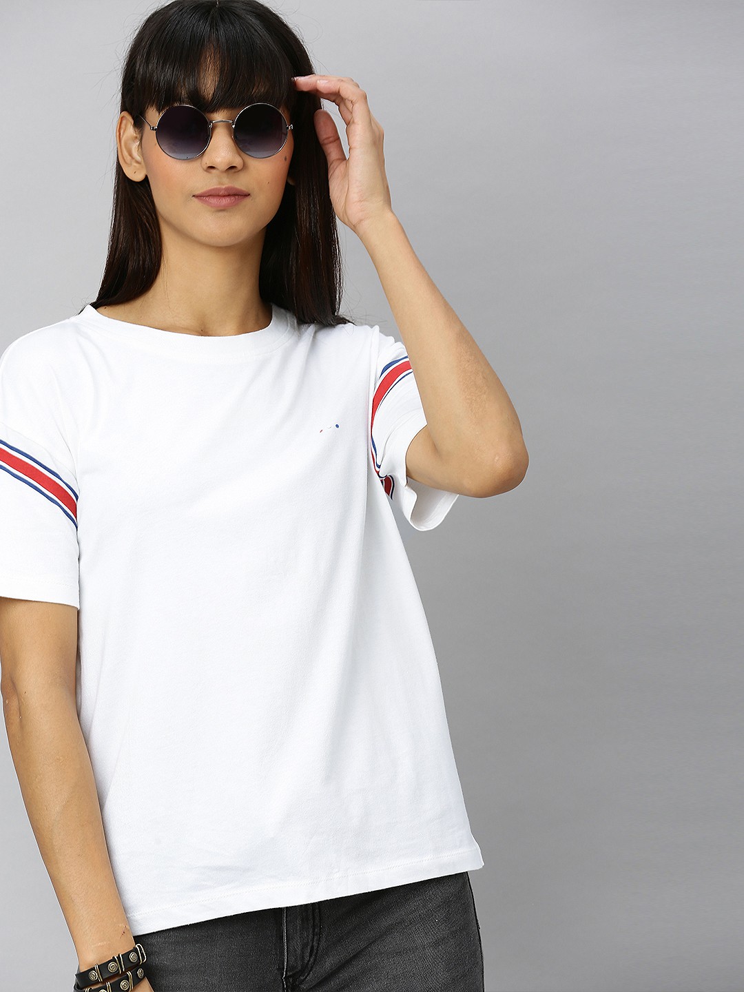 

Harvard Women White Solid Round Neck T-shirt with Striped Sleeves