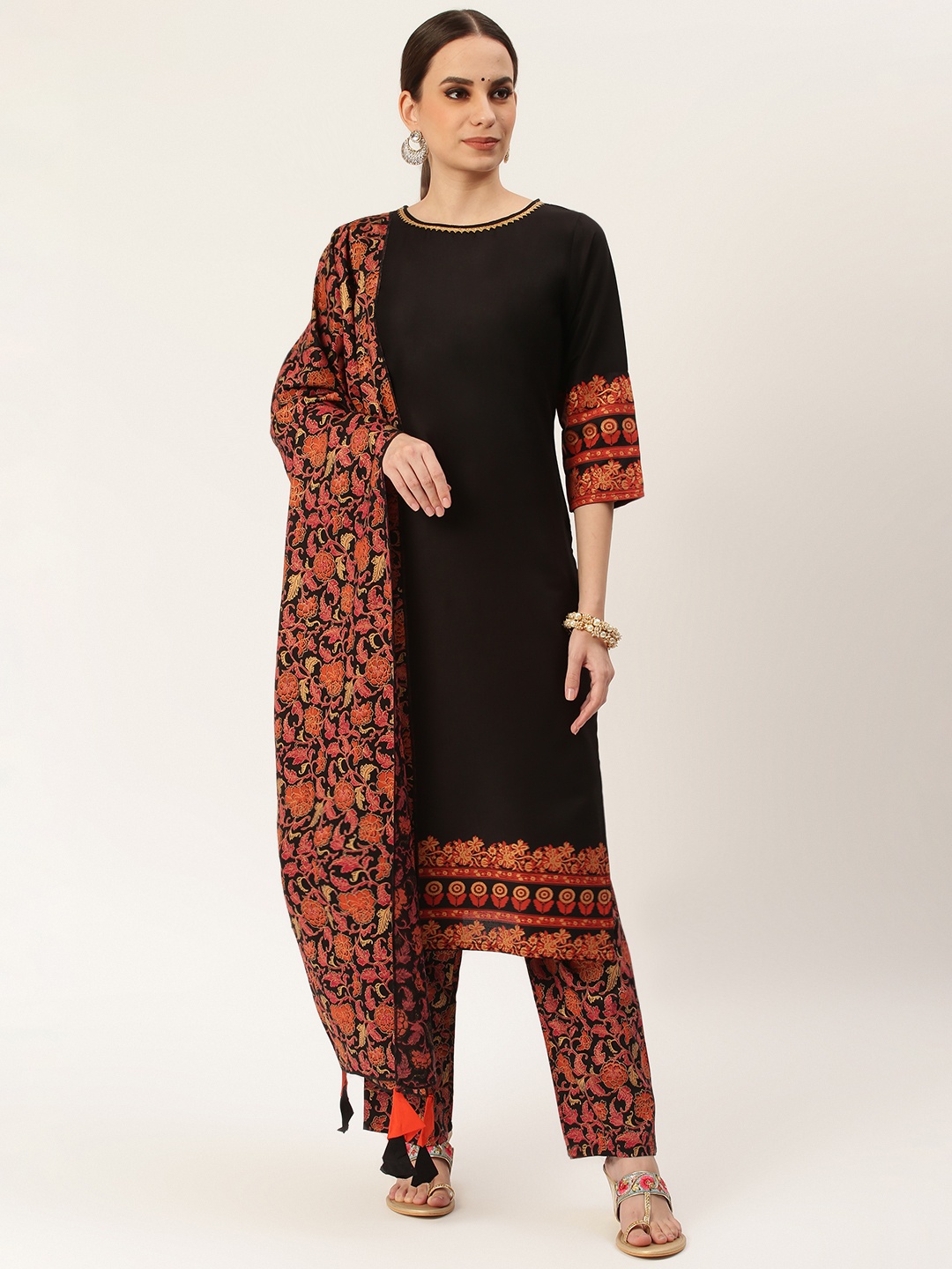 

Rustorange Women Black & Rust Solid Kurta with Trousers & Dupatta