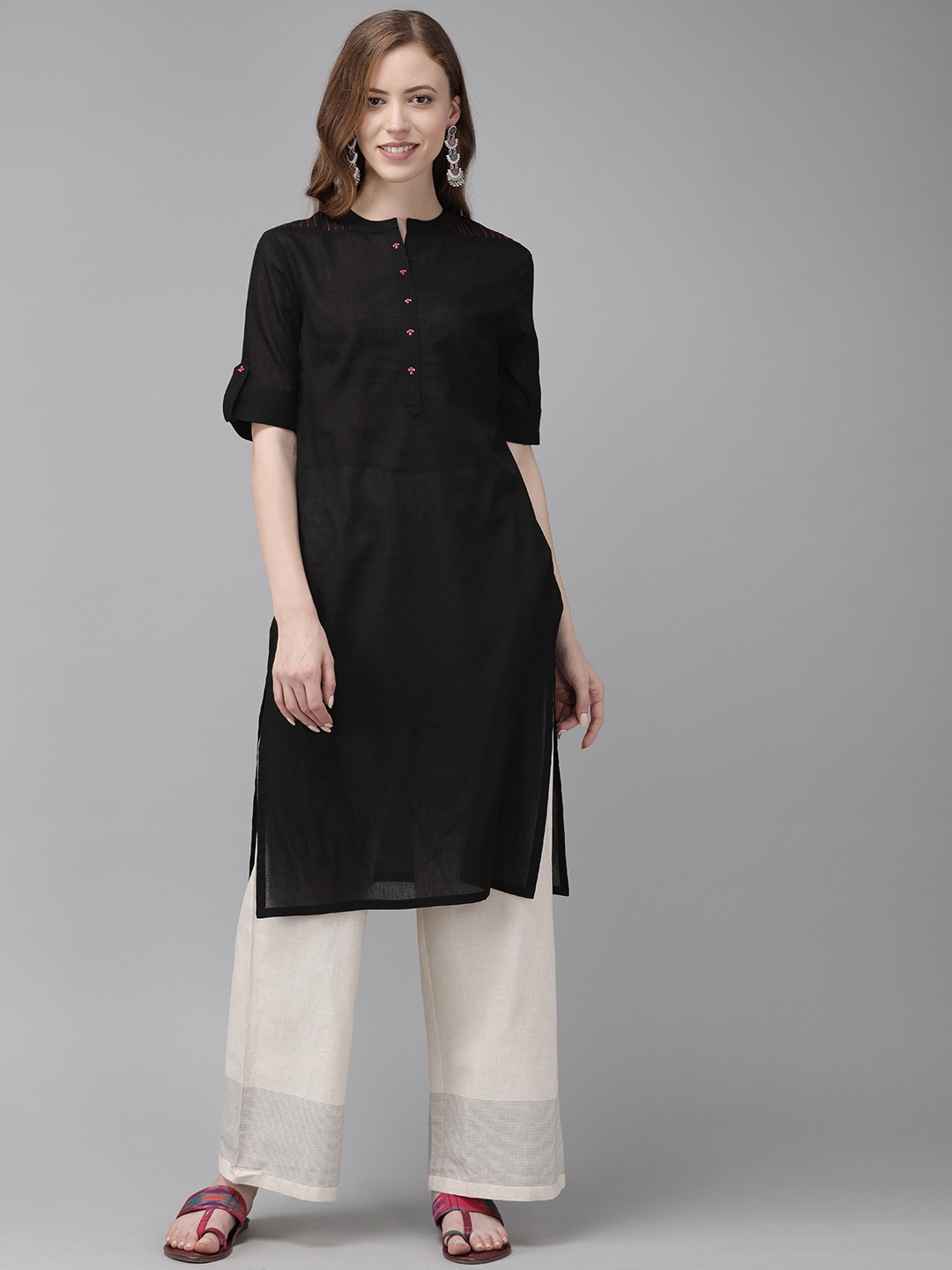 

Anouk Women Black Solid Straight Kurta