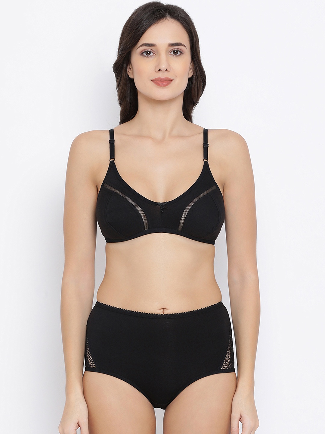 

Clovia Women Black Solid Non-Padded Bra & Hipster Lingerie Set COMBBP95432B
