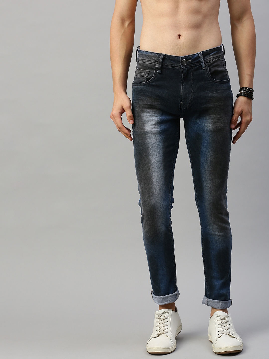 

The Roadster Lifestyle Co Men Blue Skinny Fit Mid-Rise Clean Look Stretchable Jeans