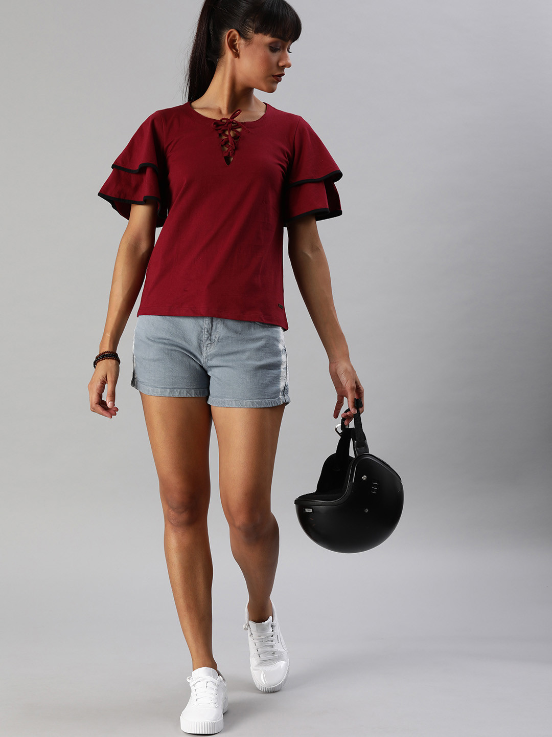 

The Roadster Lifestyle Co Women Blue Washed Regular Fit Denim Shorts