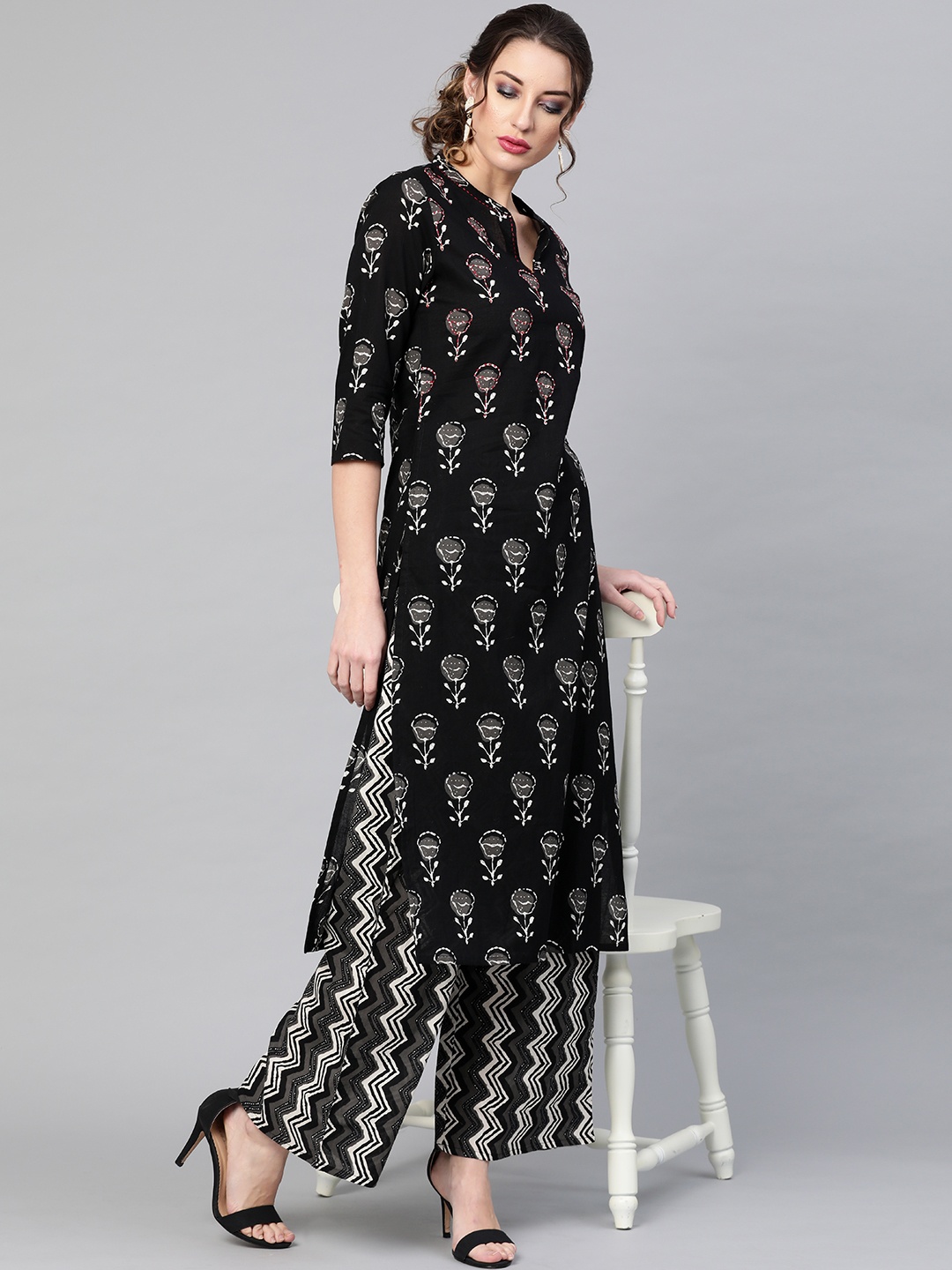 

AKS Women Black & Charcoal Grey Printed Kurta with Palazzos