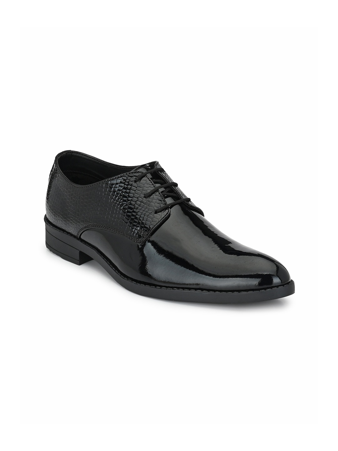 

Prolific Men Black Solid Synthetic Patent Formal Oxfords