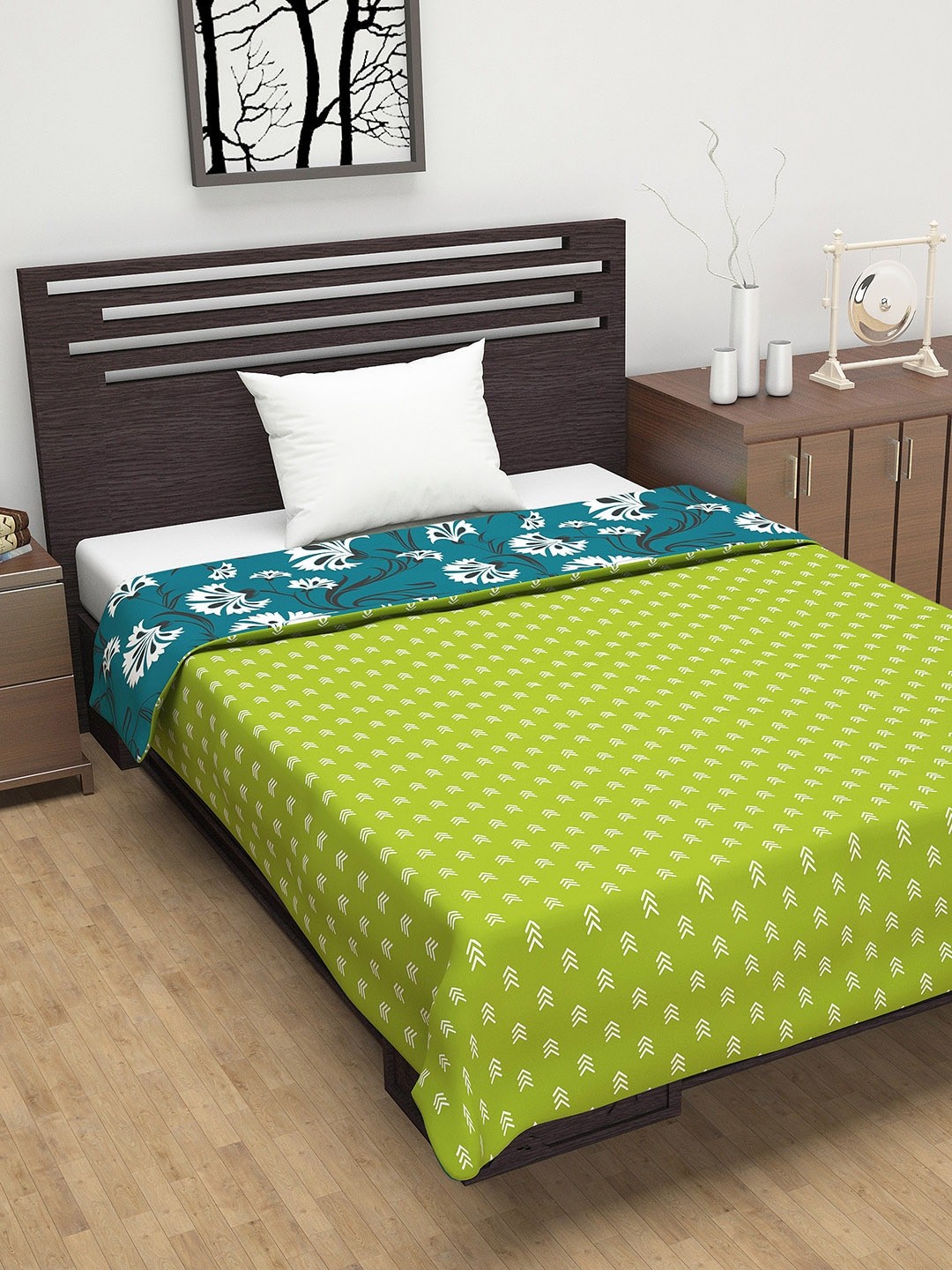 

Divine Casa Blue & Lime Green Floral AC Room 110 GSM Single Bed Dohar