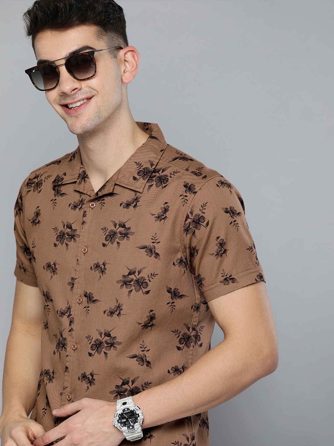 

HERE&NOW Men Brown & Black Slim Fit Printed Casual Shirt