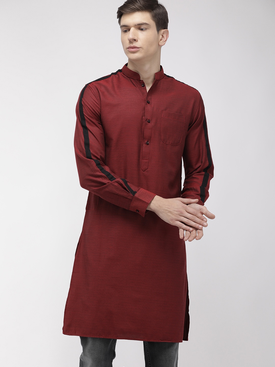 

The Indian Garage Co Men Maroon Solid Straight Kurta With Stripe Detail