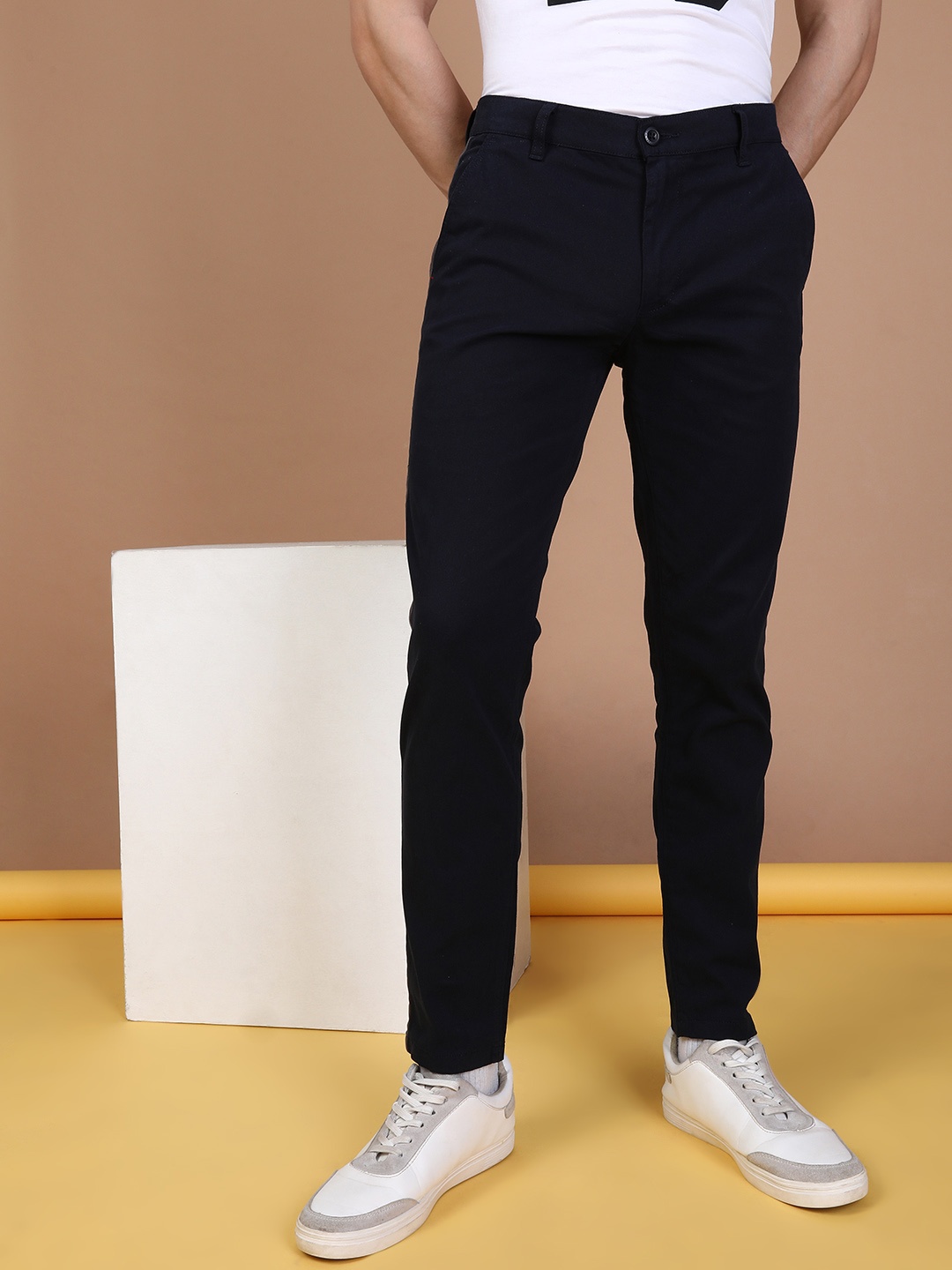 

The Indian Garage Co Men Navy Blue Slim Fit Solid Chinos With Side Stripe Detail