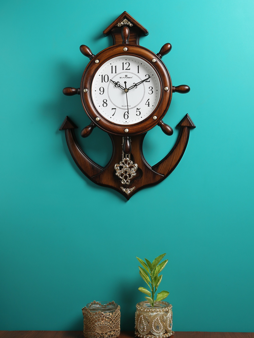 

ZANIBO White Geometric Solid Analogue Wall Clock