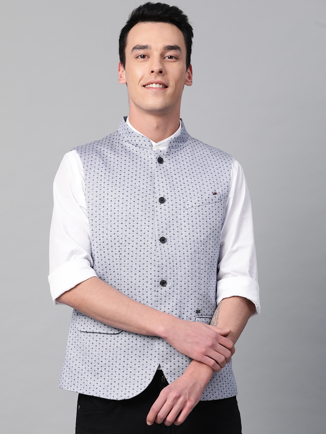 

Blackberrys Men Blue Woven Design Slim Soft Cont Fit Pure Cotton Nehru Jacket