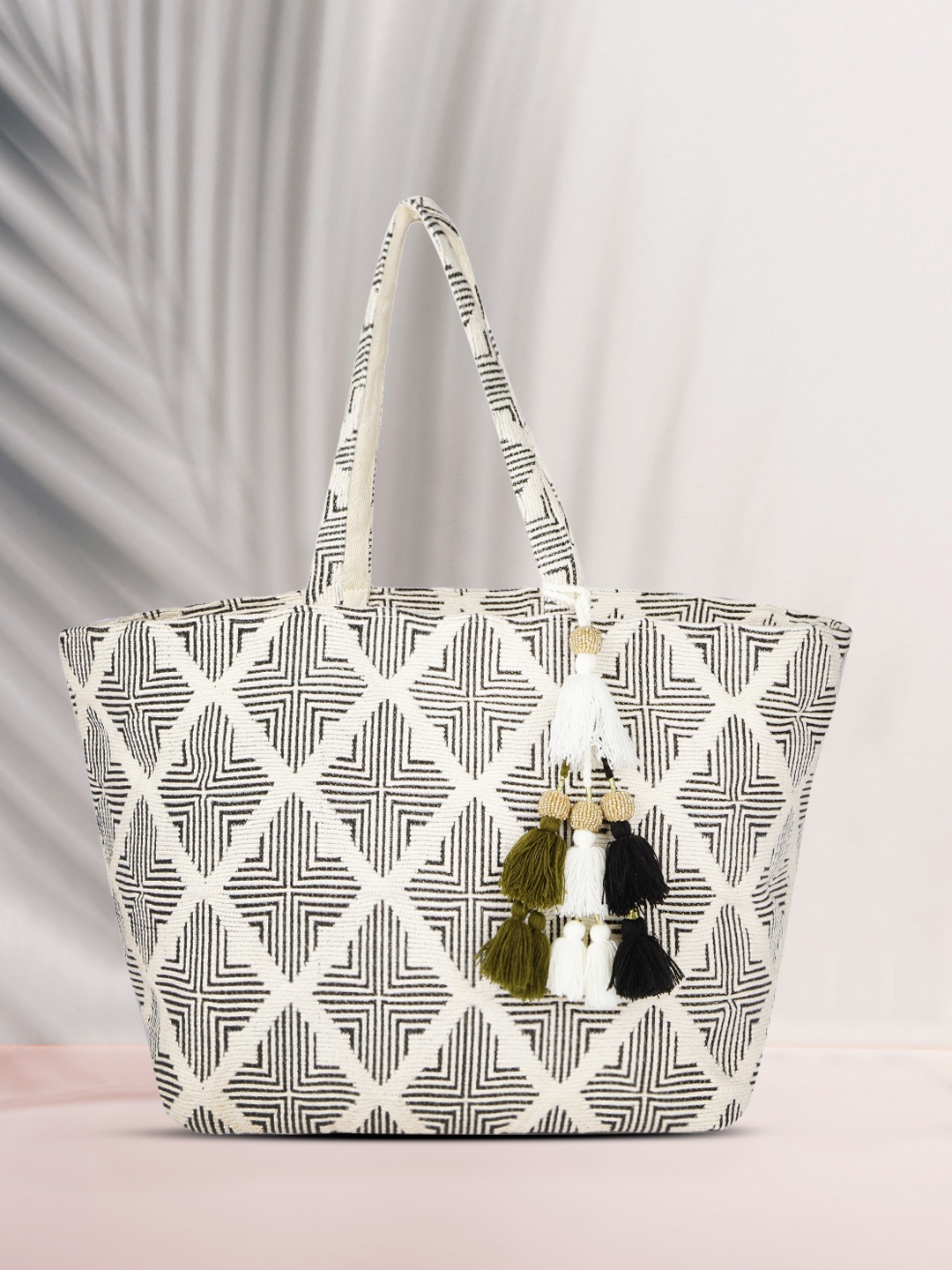 

Accessorize Black & Off-White Printed Handheld Bag