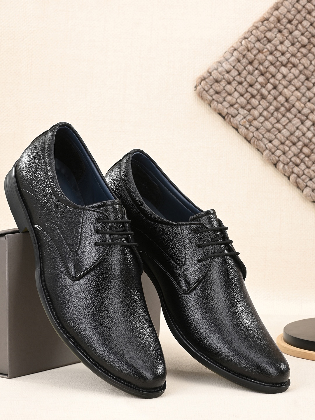 

John Karsun Men Black Solid Formal Derbys