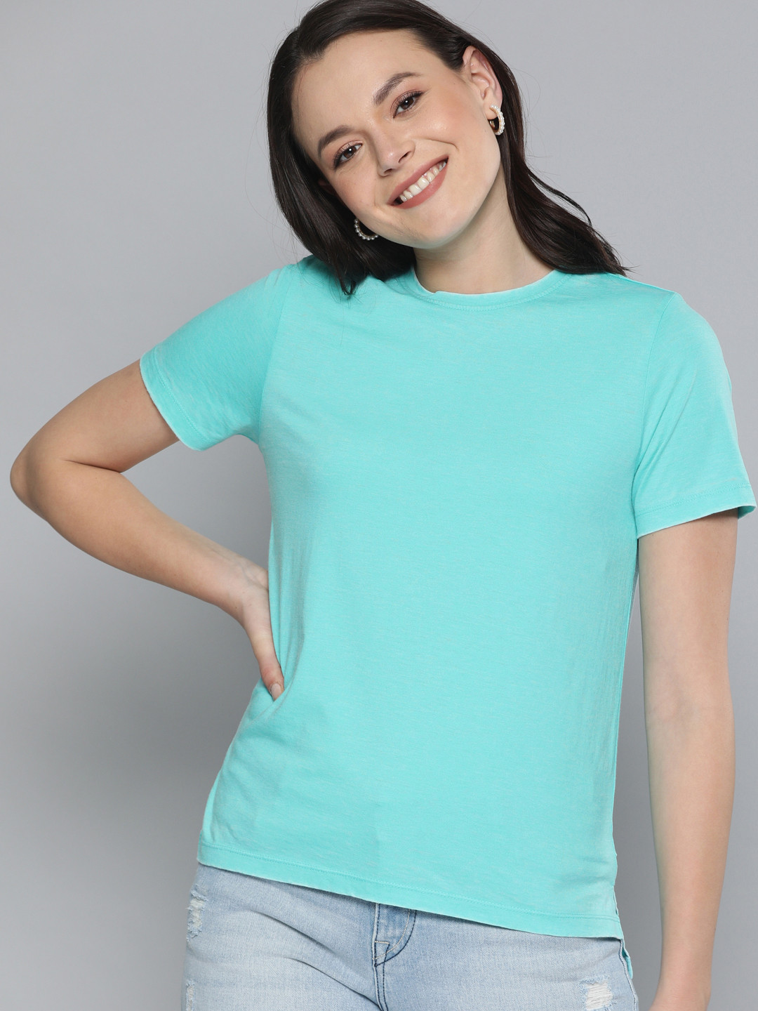 

Mast & Harbour Women Sea Green Solid Round Neck T-shirt