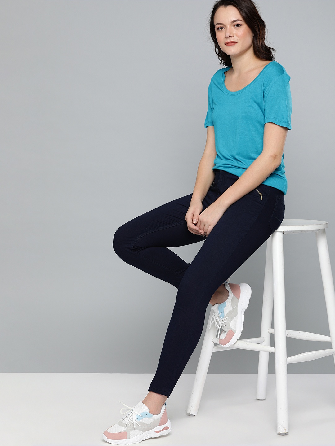 

Mast & Harbour Women Turquoise Blue Solid Round Neck T-shirt