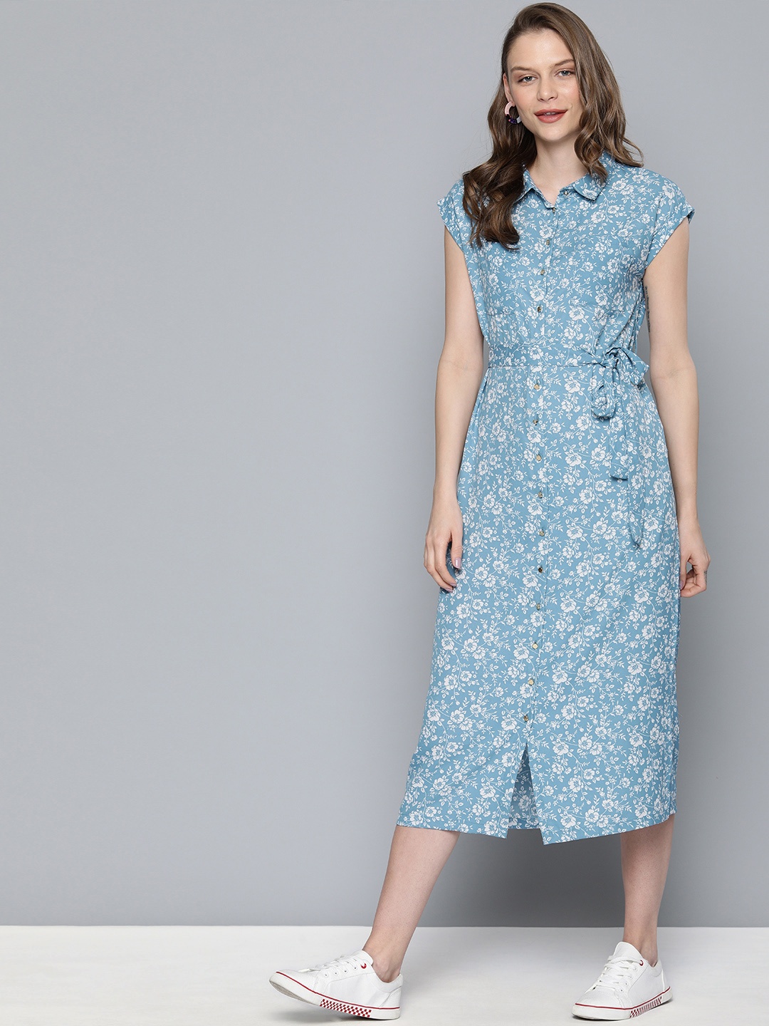 

Mast & Harbour Blue & White Floral Print Shirt Dress