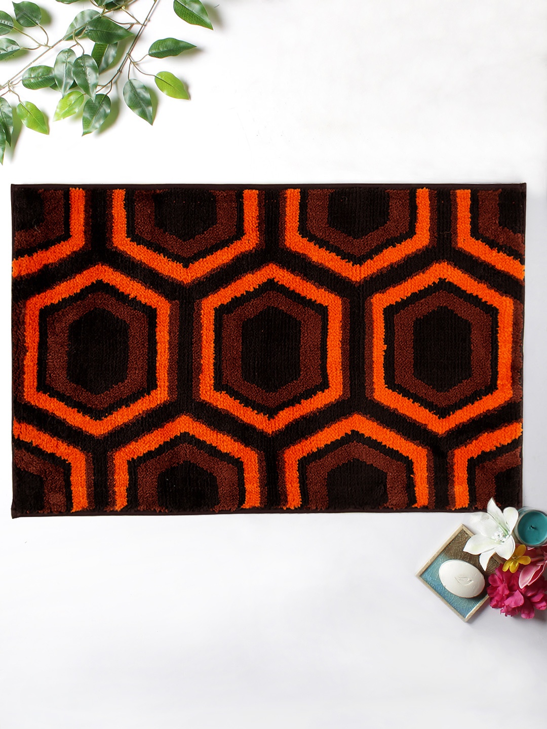 

India Circus by Krsnaa Mehta Brown & Orange Prismatic Hexagons Patterned Anti-Skid & Water-Resistant Bathmat
