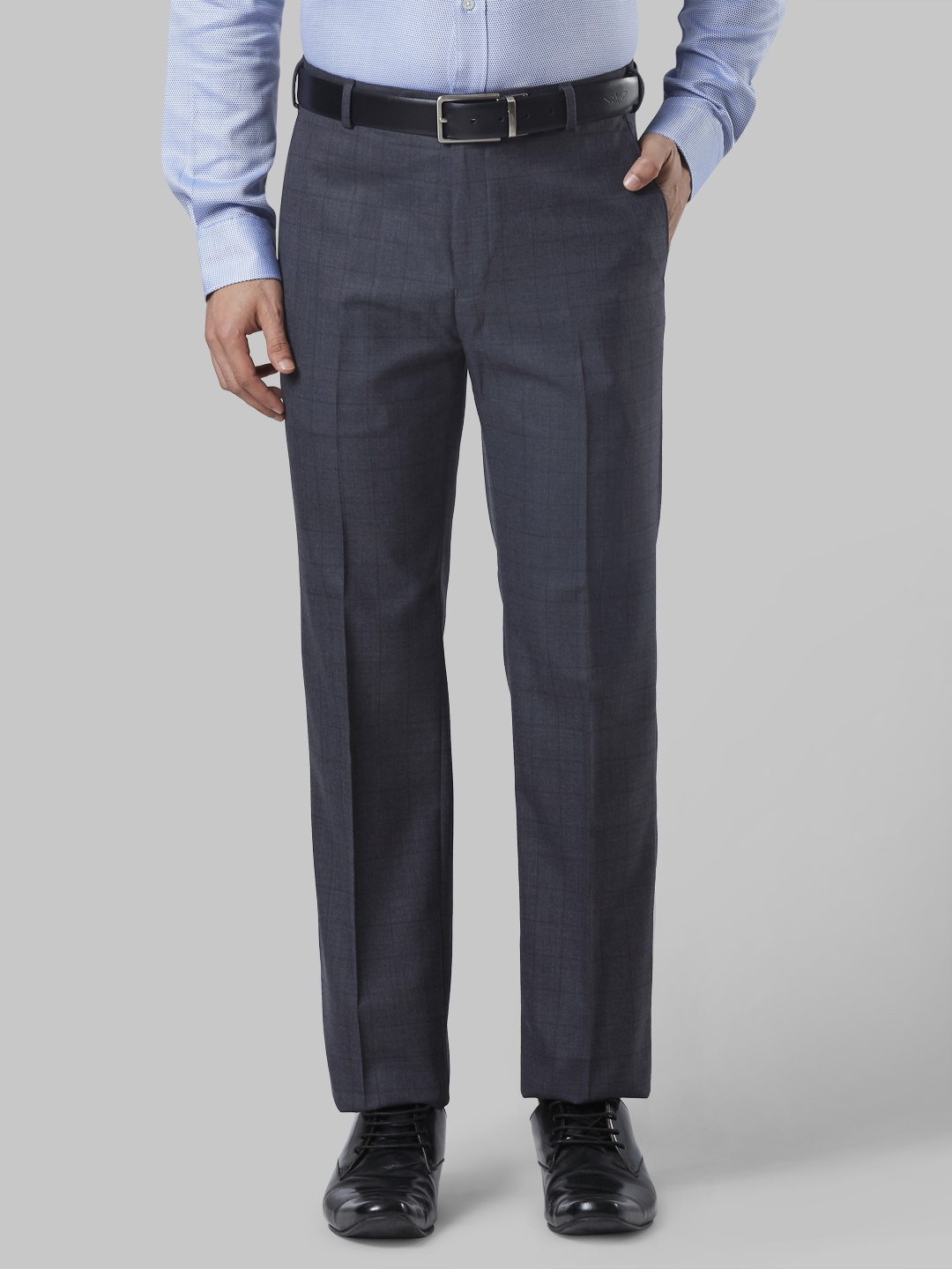 

Raymond Men Grey Regular Fit Checked Formal Trousers