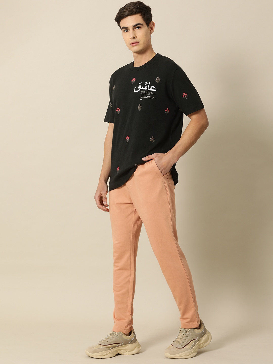 

Mr Bowerbird Men Black Floral Printed Round Neck T-shirt with Embroidery