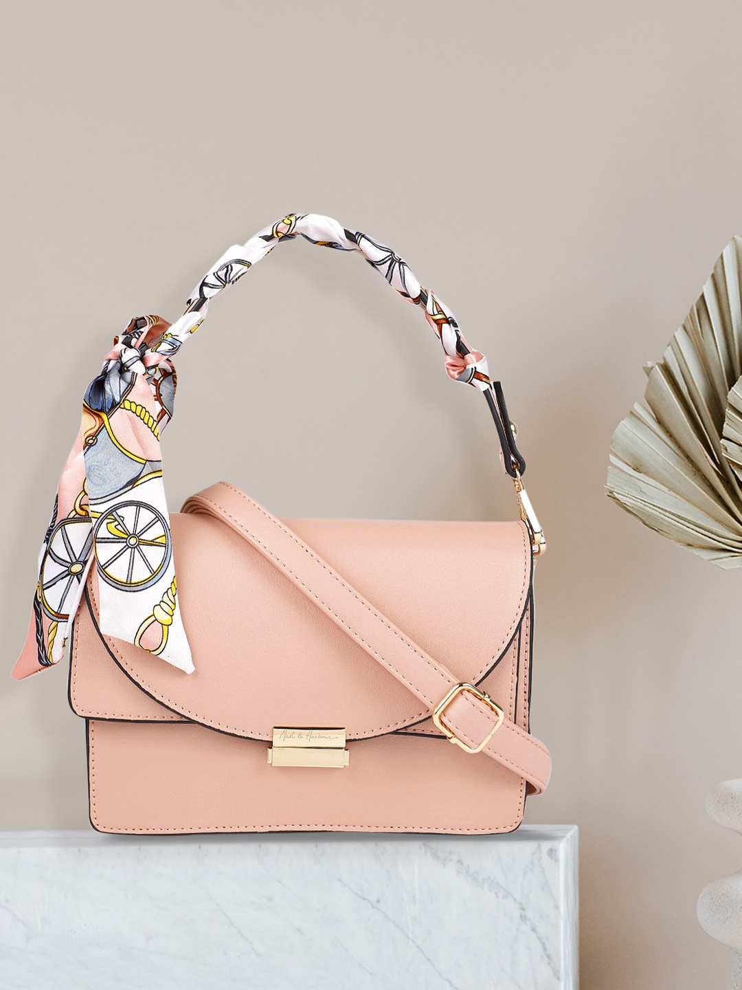 

Mast & Harbour Pink Solid Handheld Bag