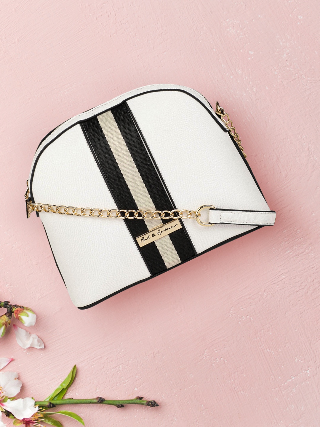 

Mast & Harbour Women White & Black Striped Sling Bag