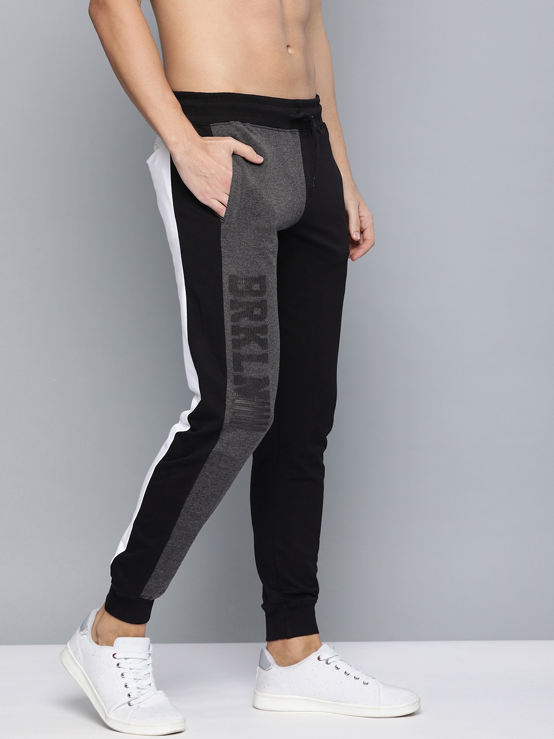 

HERE&NOW Men Charcoal Grey & Black Colourblocked Straight Fit Joggers