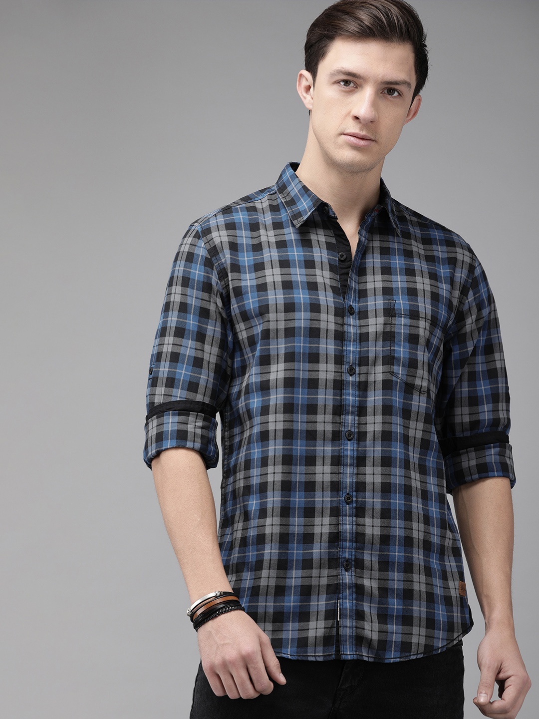 

Roadster Men Blue & Black Regular Fit Checked Sustainable Casual Shirt