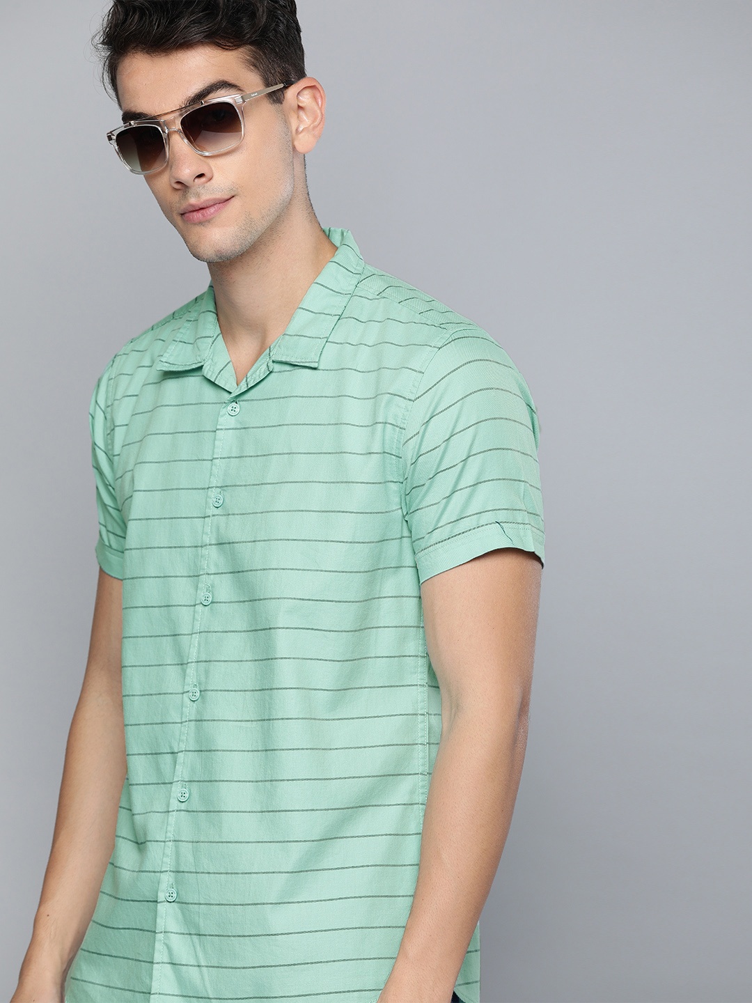 

HERE&NOW Men Sea Green & Navy Blue Slim Fit Striped Casual Shirt