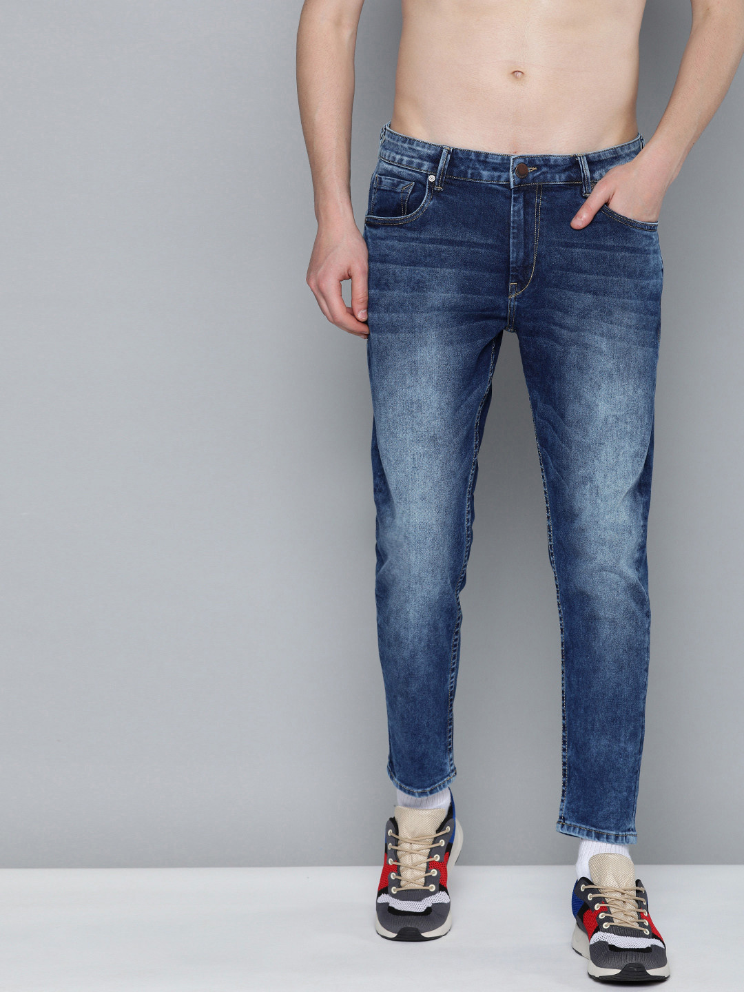 

HERE&NOW Men Blue Slim Tapered Fit Mid-Rise Clean Look Stretchable Jeans