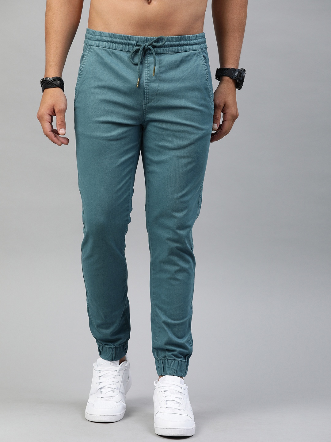 

Roadster Men Blue Regular Fit Solid Joggers