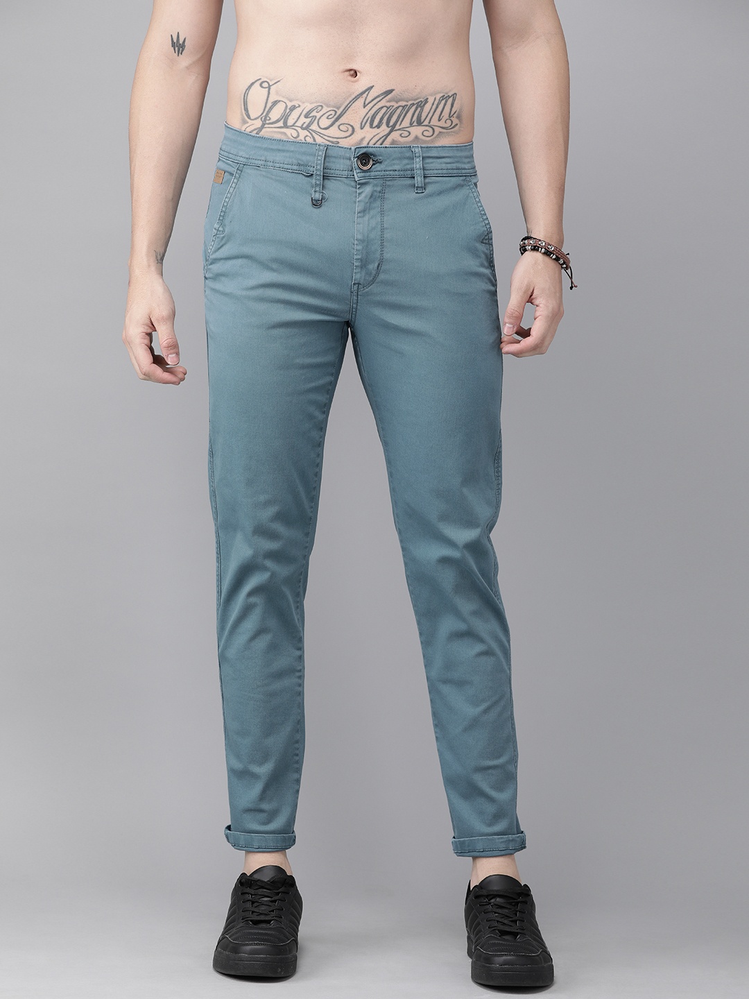 

Roadster Men Teal Blue Regular Fit Solid Chinos