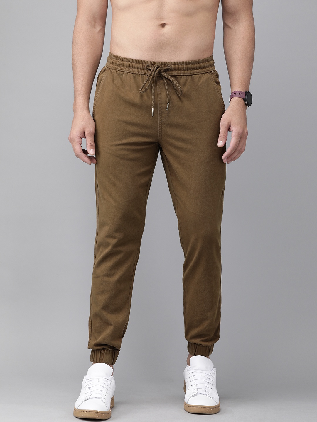 

Roadster Men Olive Green Regular Fit Solid Joggers