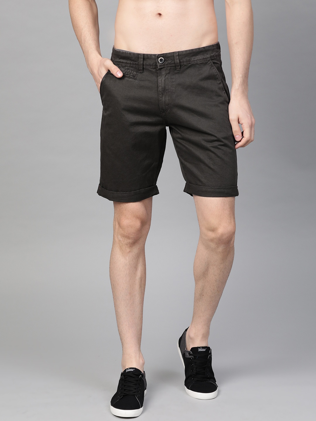 

Roadster Men Charcoal Grey Solid Regular Fit Shorts