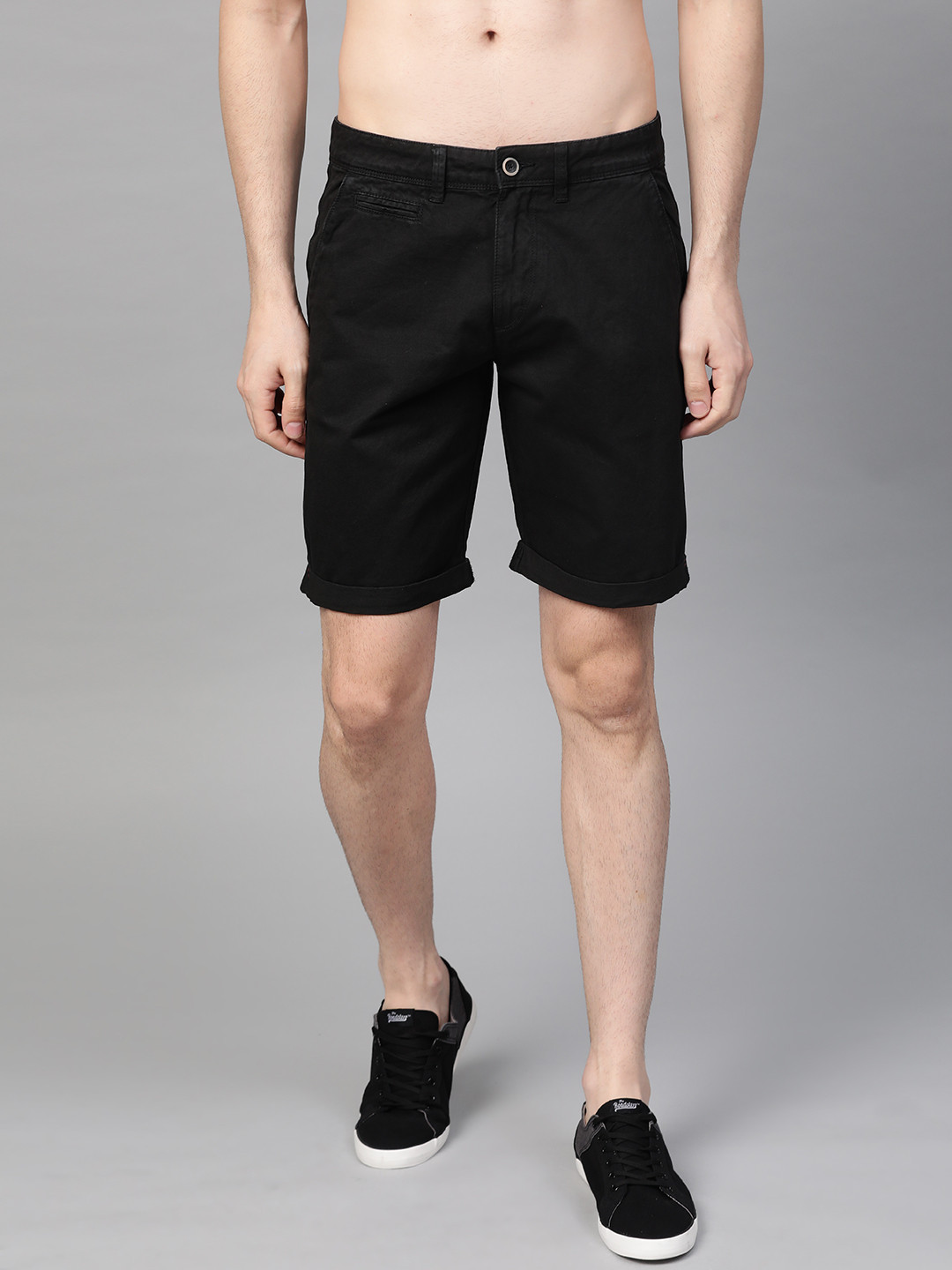 

Roadster Men Black Solid Regular Fit Shorts