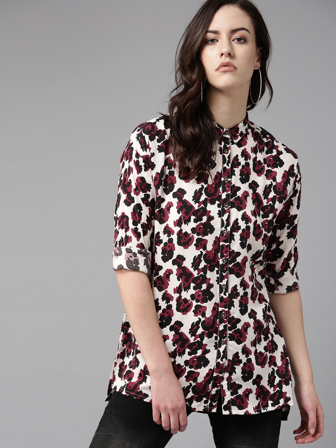 

Roadster Women Off-White & Maroon Regular Fit Printed Casual Shirt