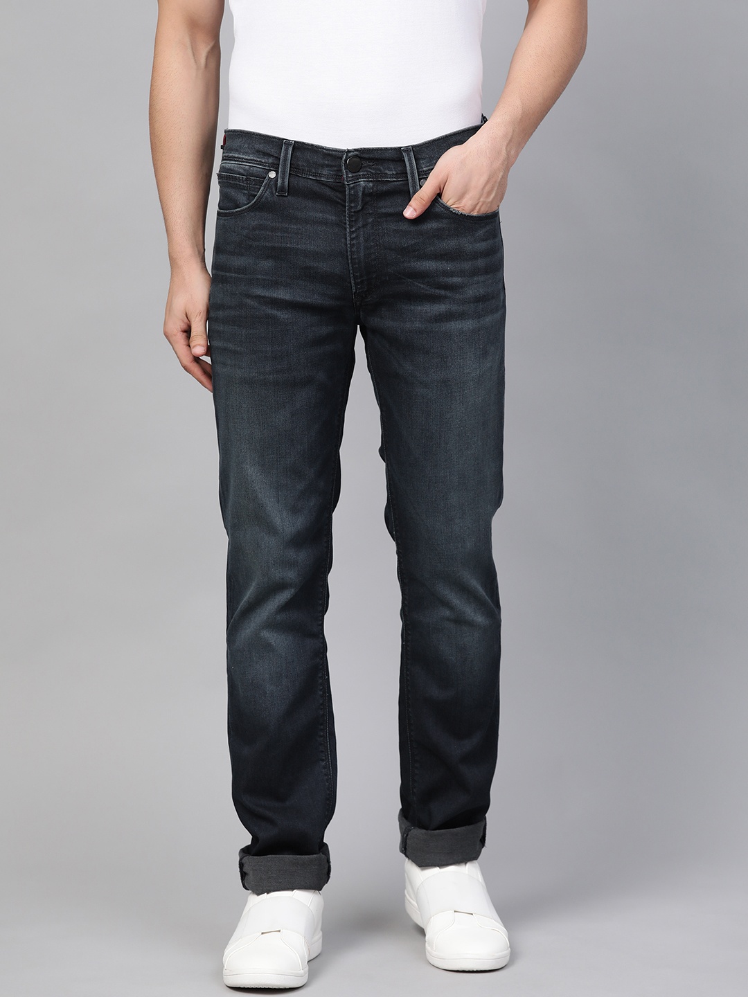 

Levis Men Blue 511 Redloop Slim Fit Mid-Rise Clean Look Stretchable Jeans