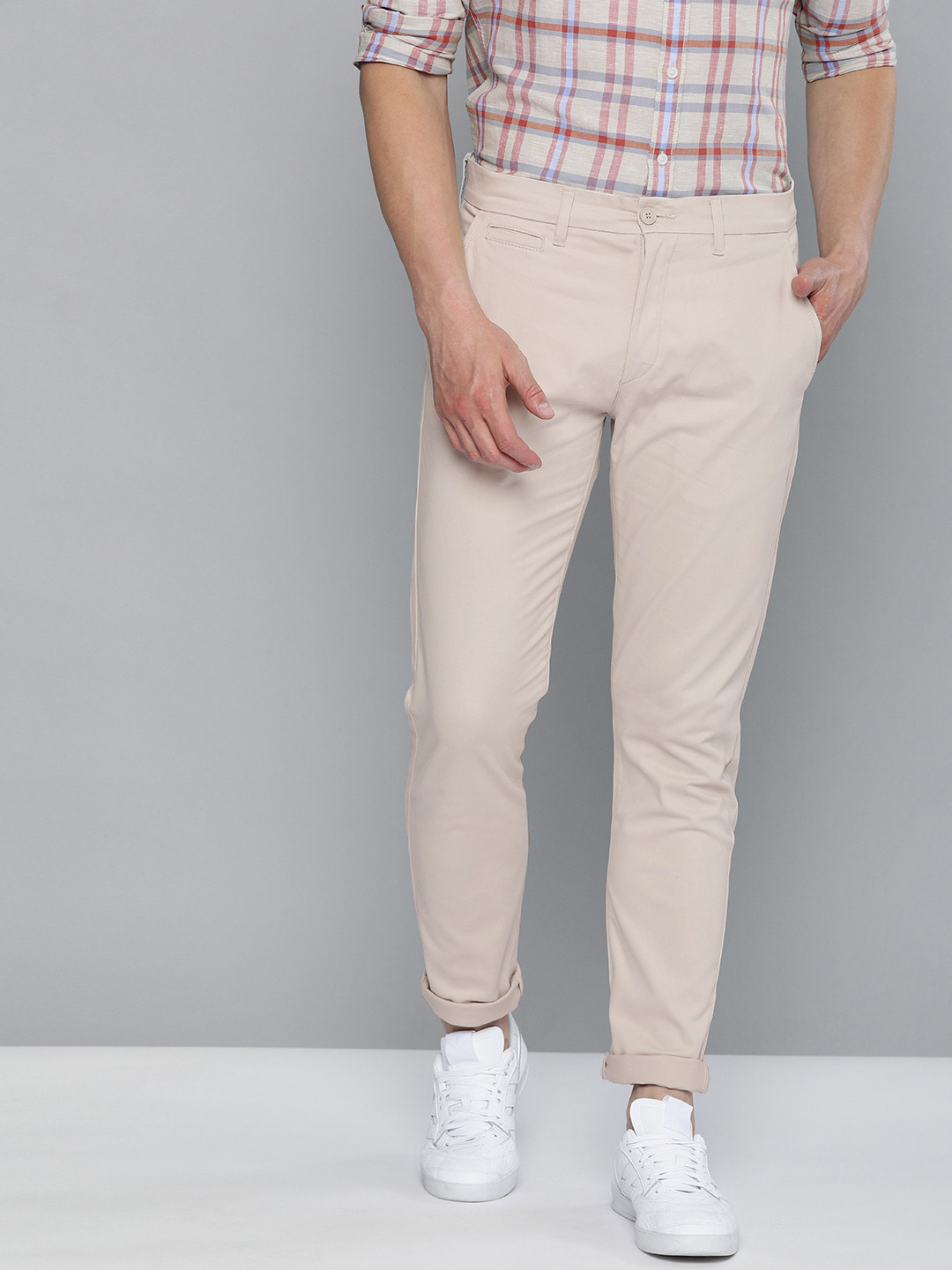 

Levis Men Beige 512 Slim Tapered Fit Solid Chinos