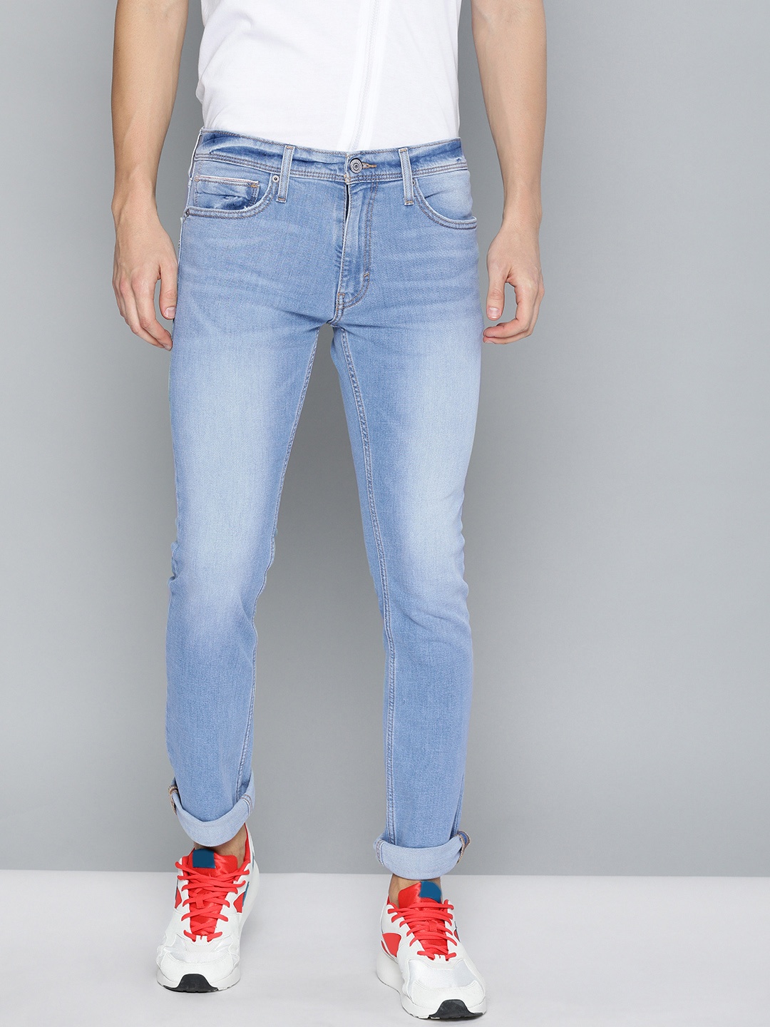 

Levis Men Blue 65504 Skinny Fit Mid-Rise Clean Look Stretchable Jeans