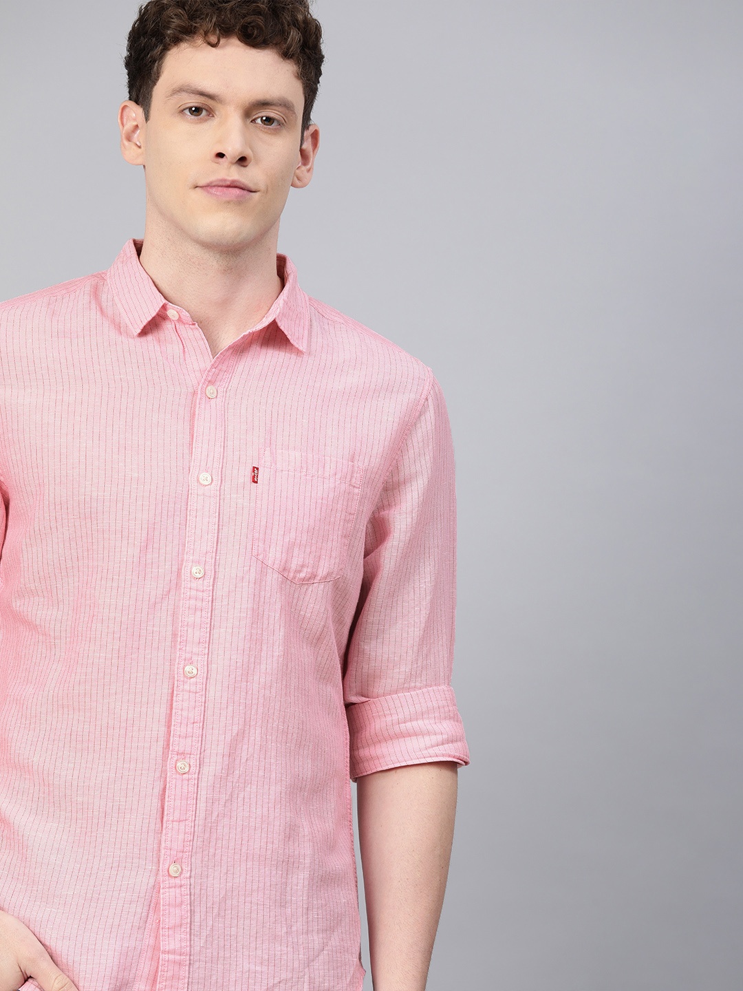 

Levis Men Pink Regular Fit Striped Casual Shirt