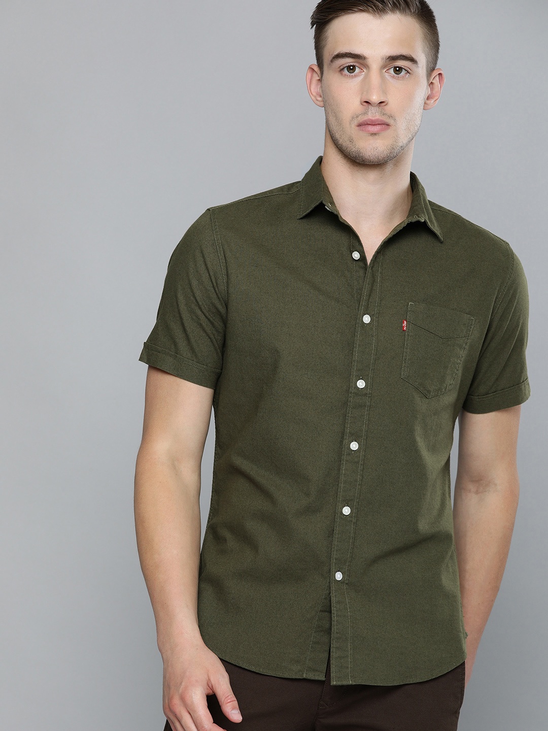 

Levis Men Olive Green Slim Fit Solid Casual Shirt