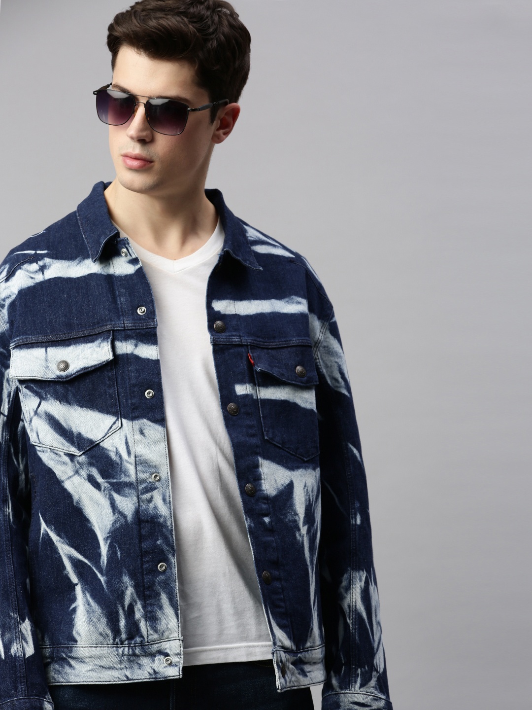 

Levis Men Blue Dyed Denim Jacket