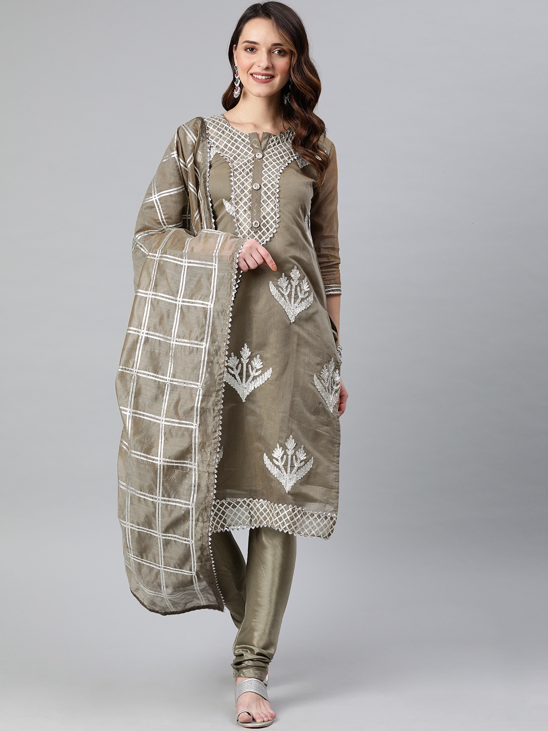 

Rajnandini Grey & Silver-Toned Silk Blend Applique Detail Unstitched Dress Material
