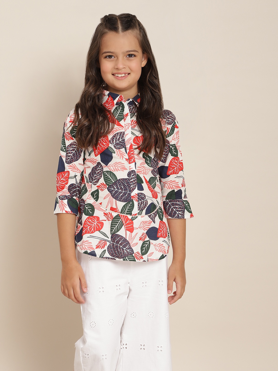 

Sangria Girls White & Navy Blue Regular Fit Leaf Print Casual Shirt