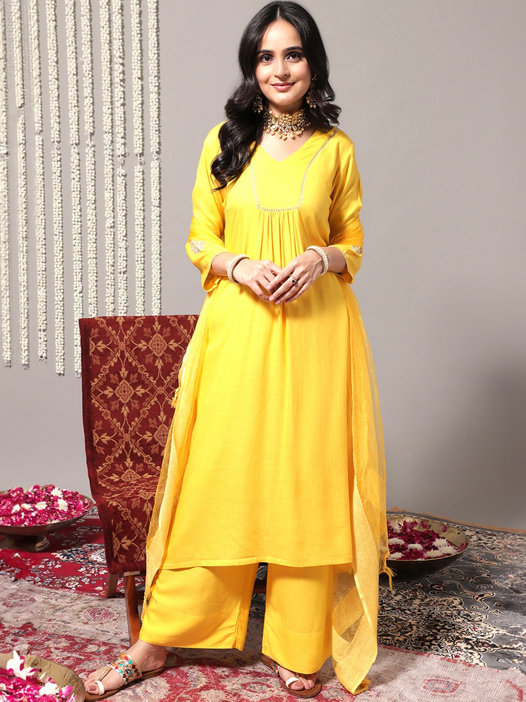 

Varanga Women Yellow Solid Bhagalpuri Silk Kurta with Palazzos & Dupatta