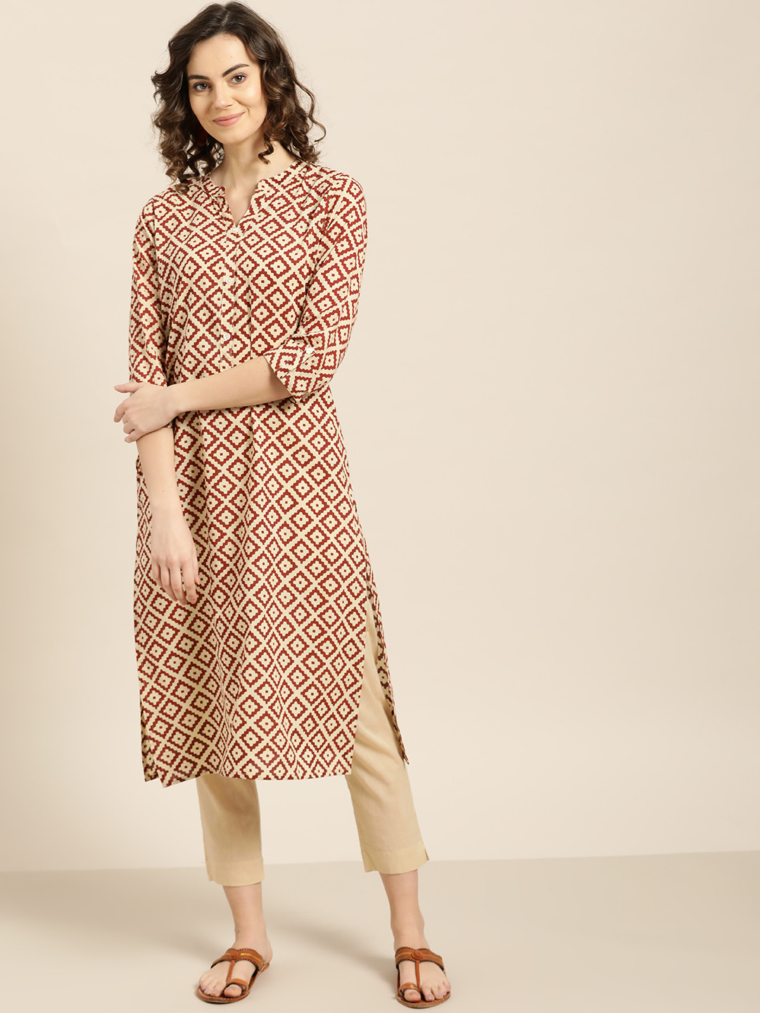 

Sangria Women Beige & Maroon Printed Straight Kurta