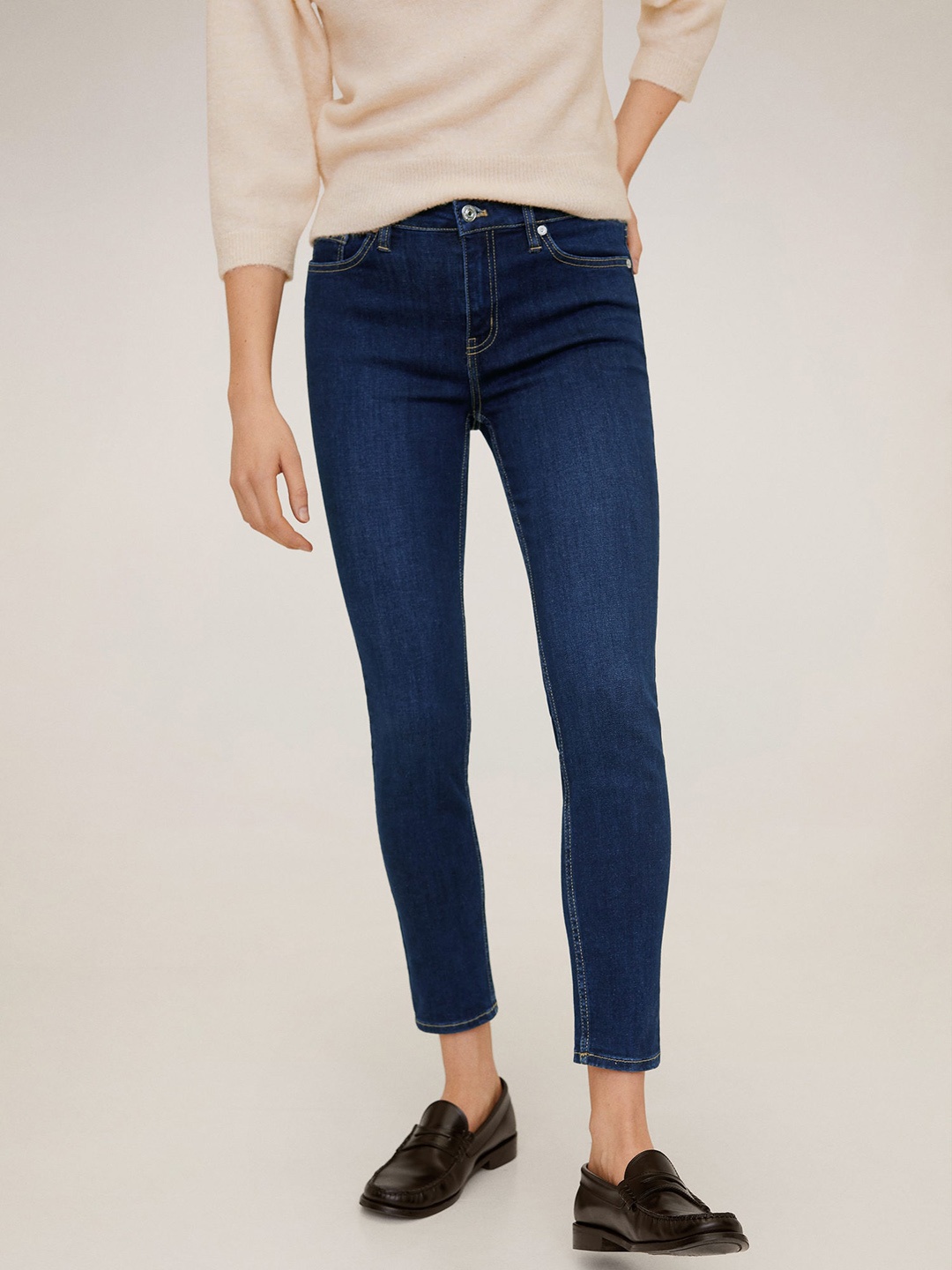 

MANGO Women Navy Blue Skinny Fit Mid-Rise Clean Look Stretchable Cropped Sustainable Jeans