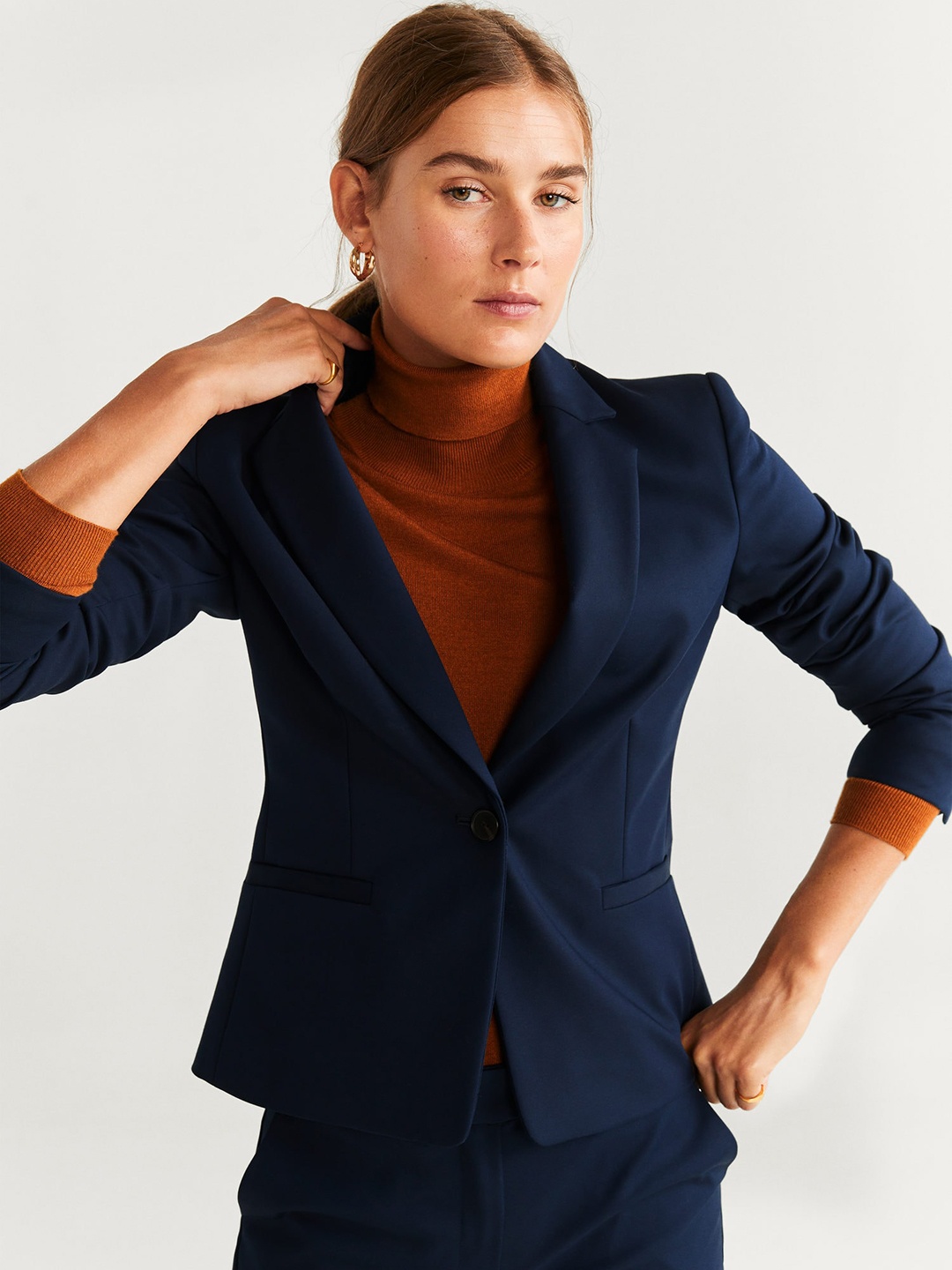 

MANGO Women Navy Solid Single-Breasted Sustainable Blazer, Navy blue