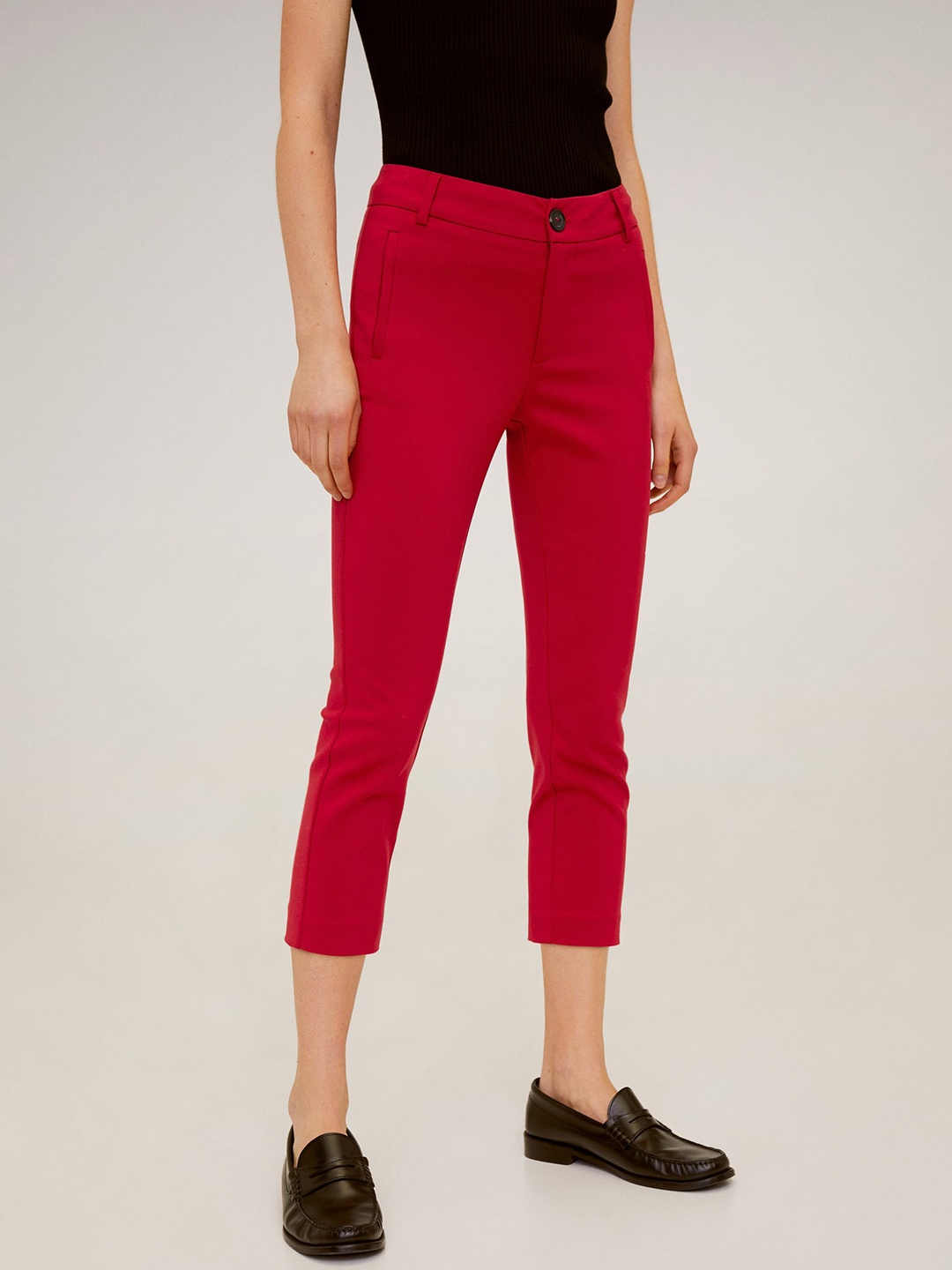 

MANGO Women Red Regular Fit Solid Cropped Cigarette Trousers